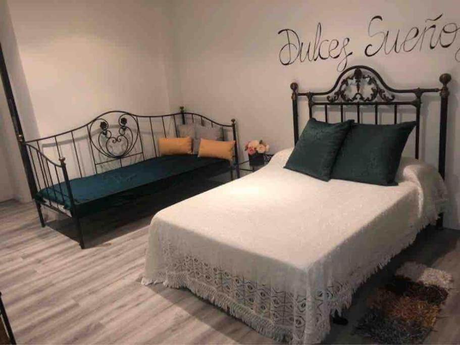Loft Lvu En Zaragoza Apartment Bagian luar foto